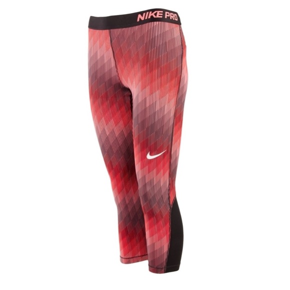 NIKE Pro Women's Cool Dri-Fit Capri Pants‎ Size Medium - Picture 1 of 11